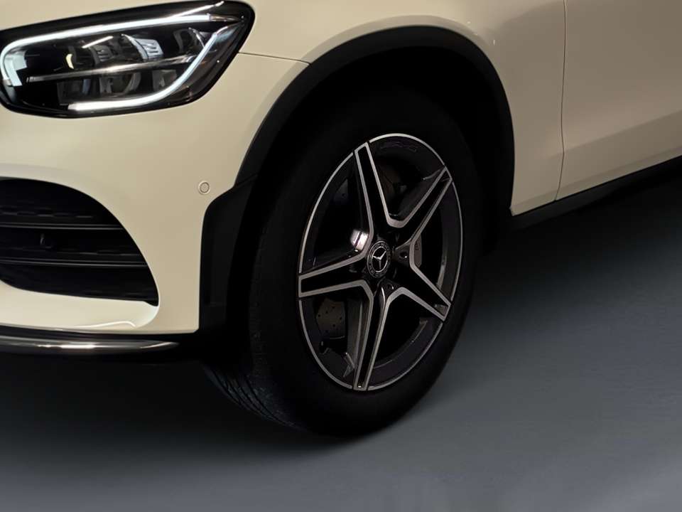 Mercedes-Benz GLC 300 - Imagem 4