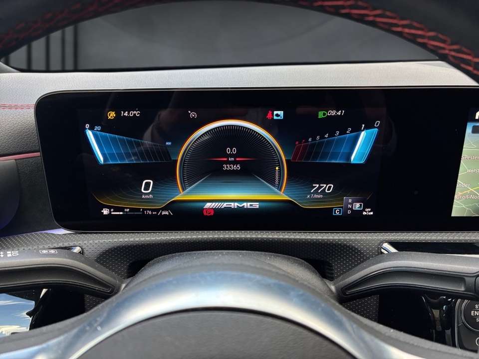 Mercedes-Benz CLA 45 AMG - Imagem 5