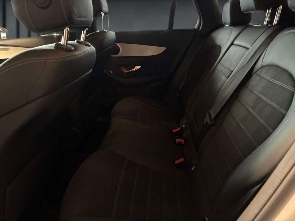 Mercedes-Benz GLC 300 - Imagem 8