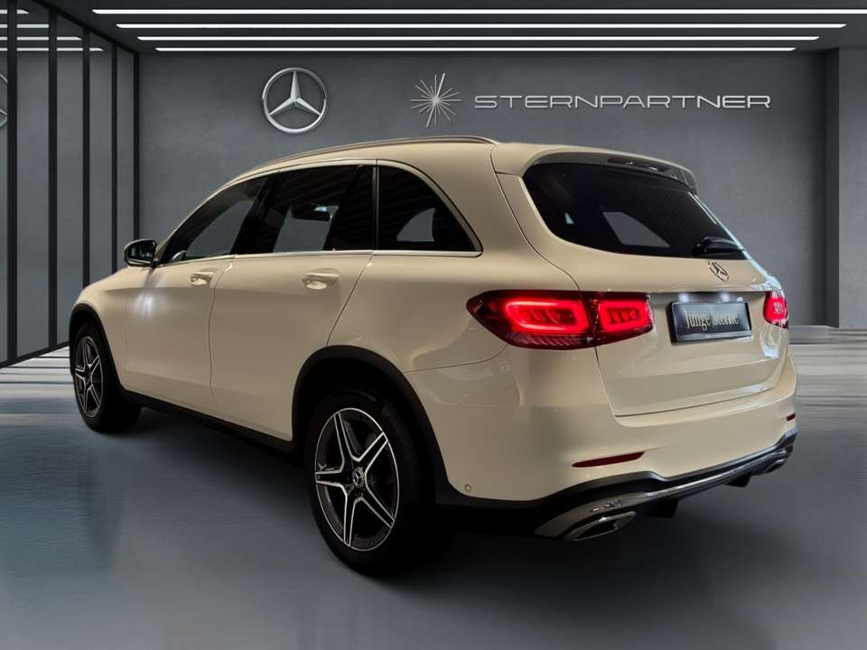 Mercedes-Benz GLC 300 - Imagem 11