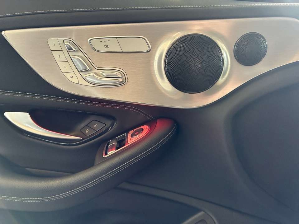 Mercedes-Benz C 43 AMG - Imagem 7
