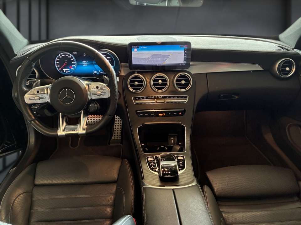Mercedes-Benz C 43 AMG - Imagem 10