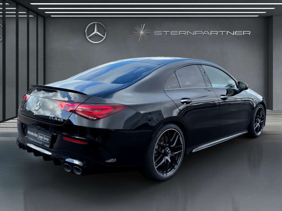 Mercedes-Benz CLA 45 AMG - Imagem 14