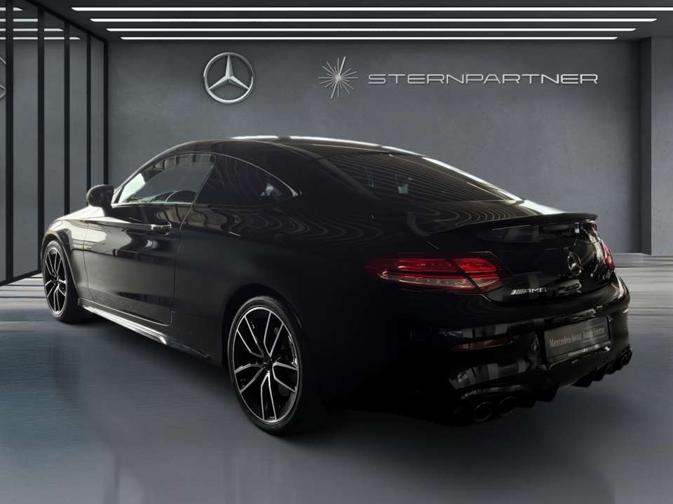 Mercedes-Benz C 43 AMG - Imagem 11