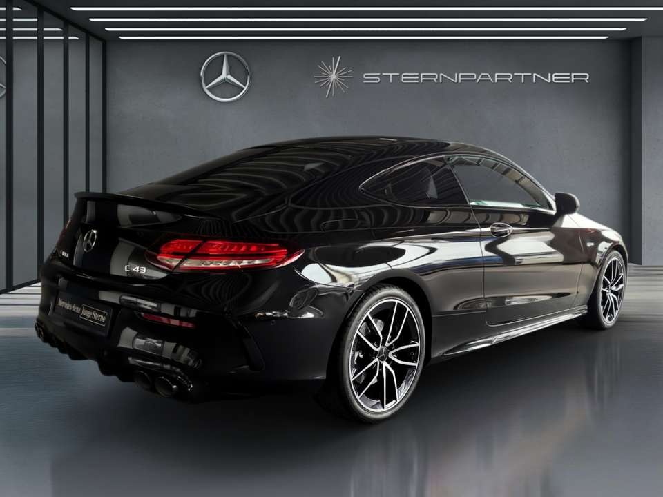 Mercedes-Benz C 43 AMG - Imagem 13