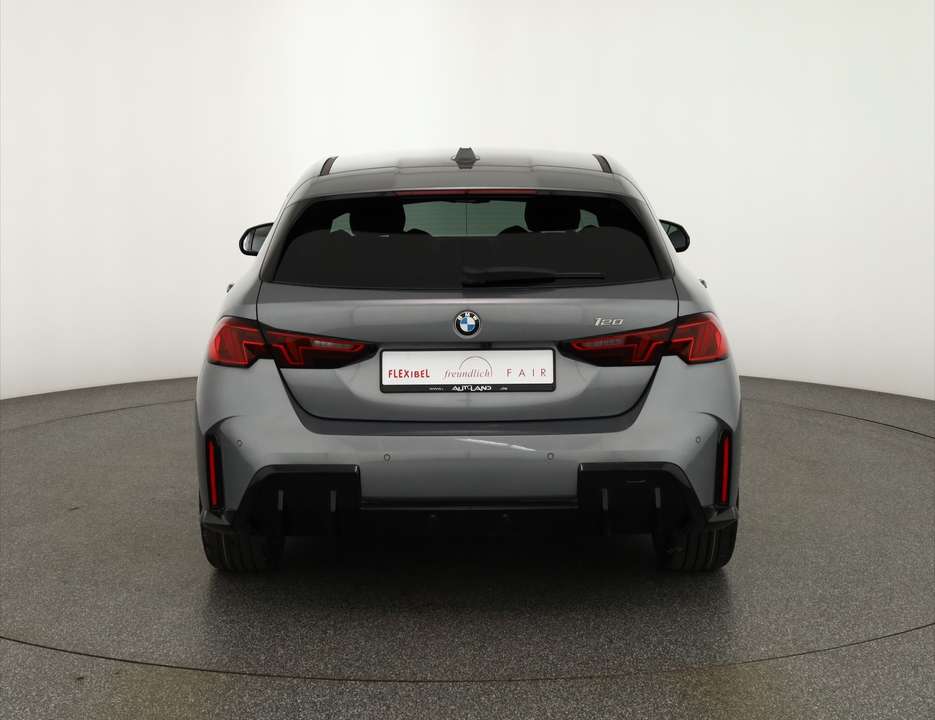BMW 120 - Imagem 4