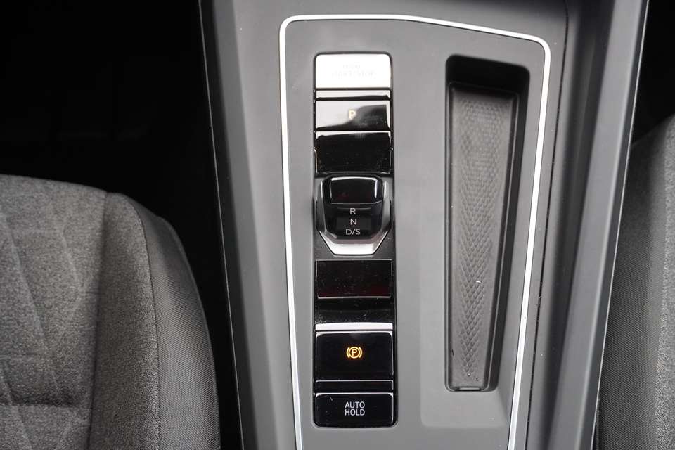 Volkswagen Golf - Imagem 13