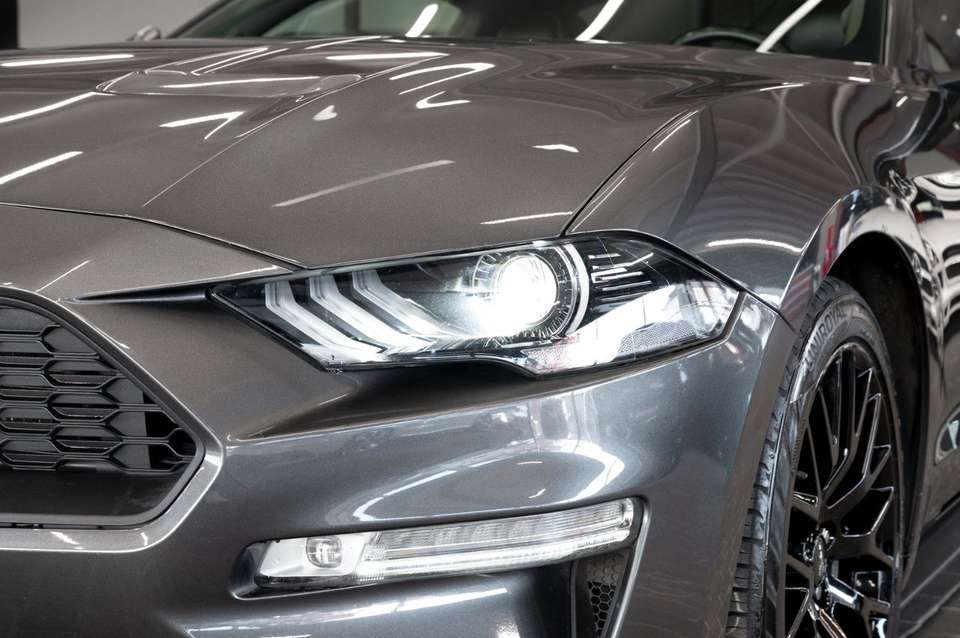 Ford Mustang - Imagem 4