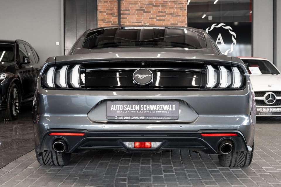 Ford Mustang - Imagem 9