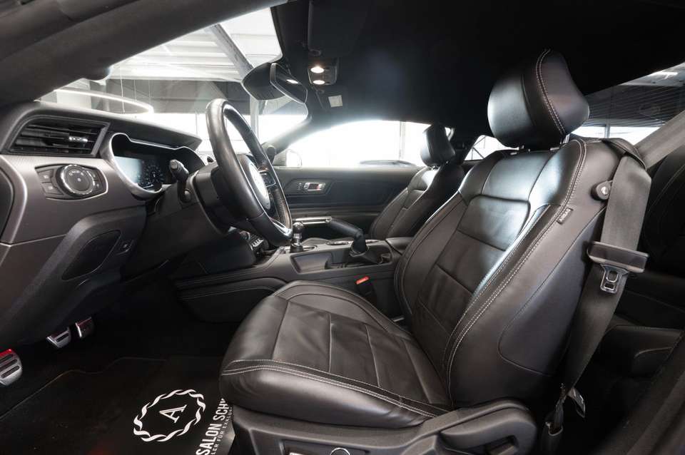Ford Mustang - Imagem 11
