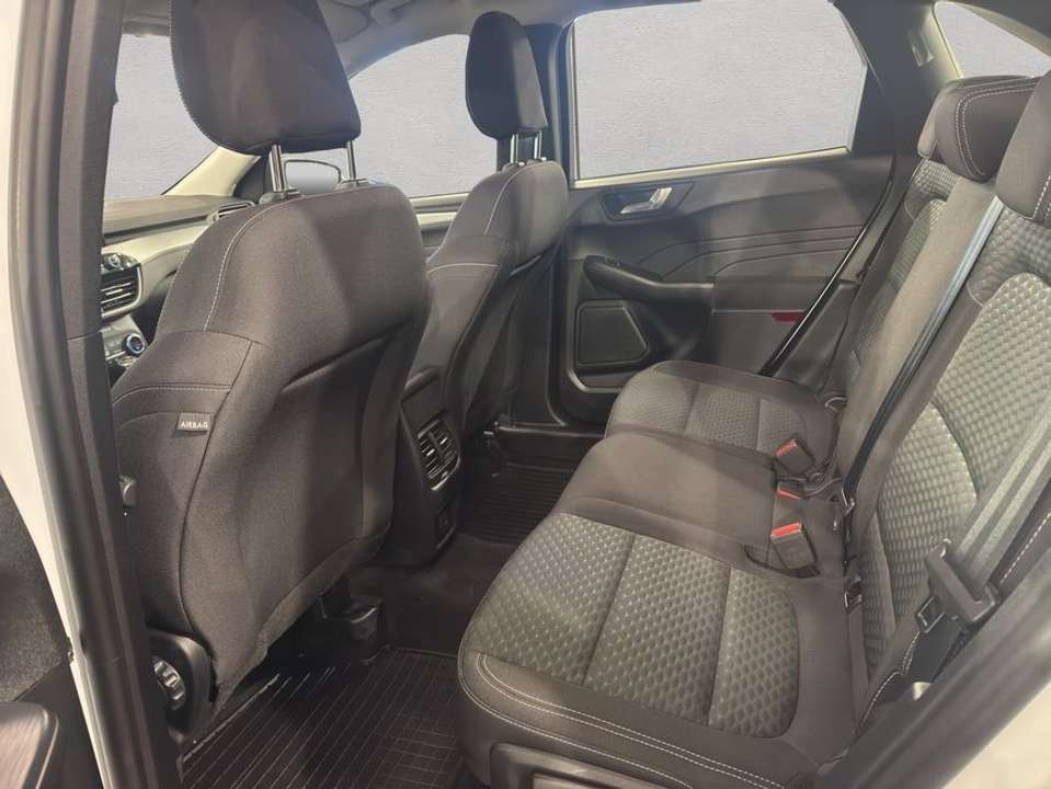 Ford Kuga - Imagem 15