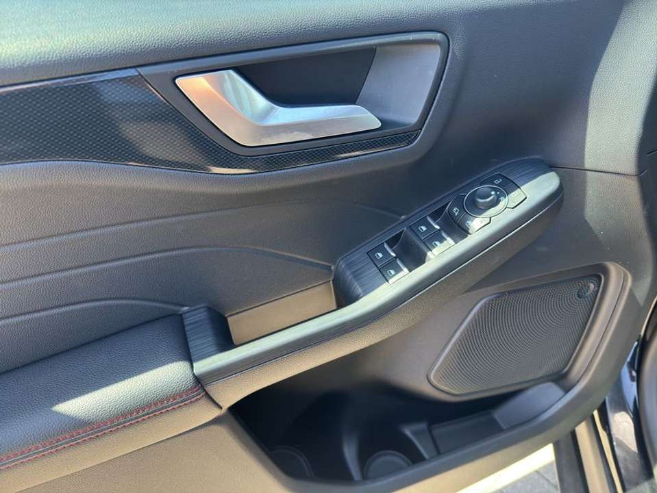Ford Kuga - Imagem 15