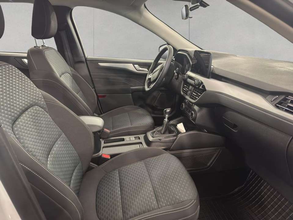 Ford Kuga - Imagem 16