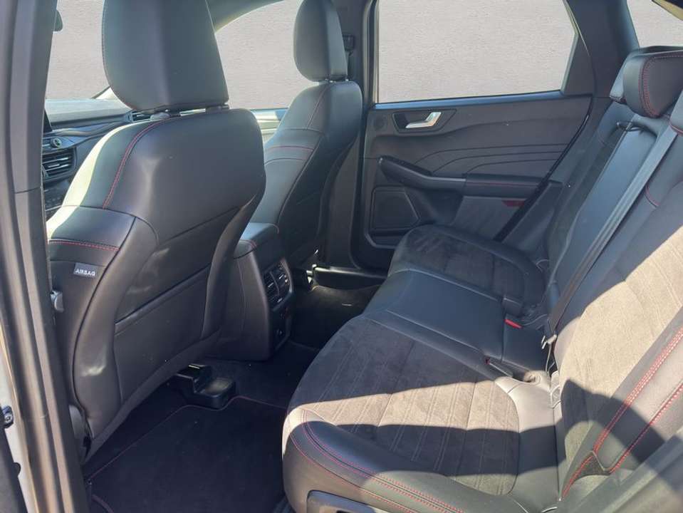 Ford Kuga - Imagem 16