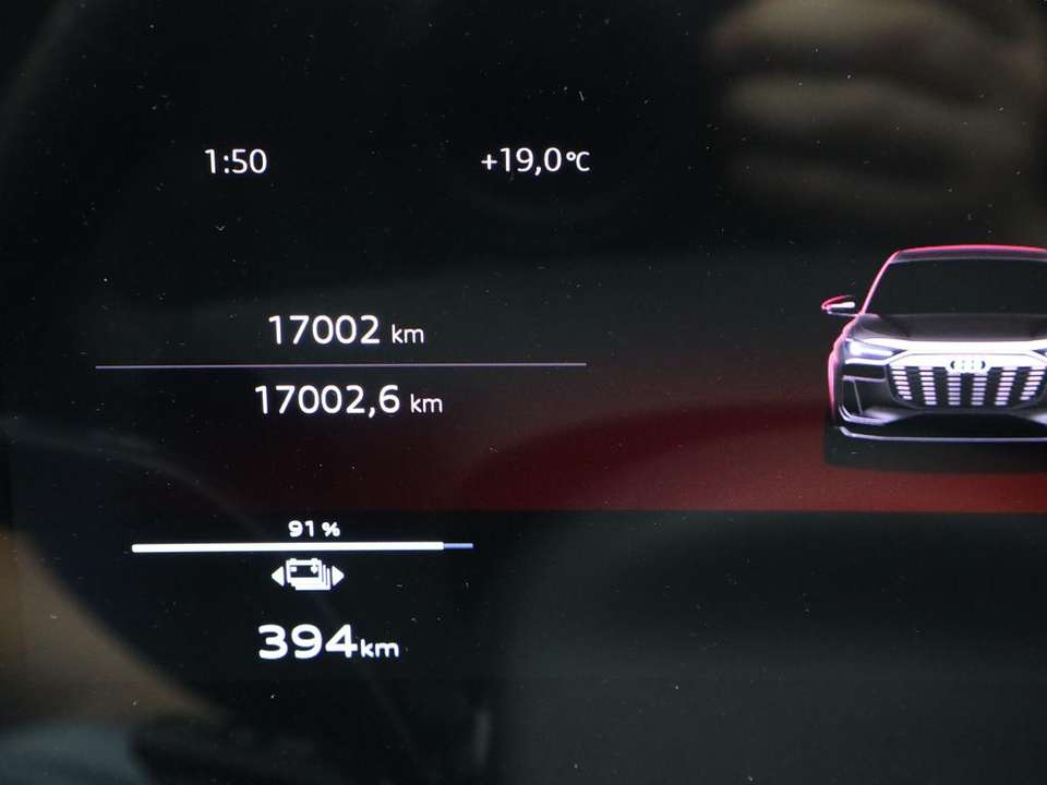 Audi Q6 e-tron - Imagem 13