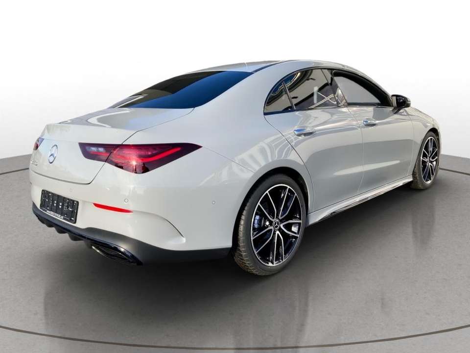 Mercedes-Benz CLA 180 - Imagem 5