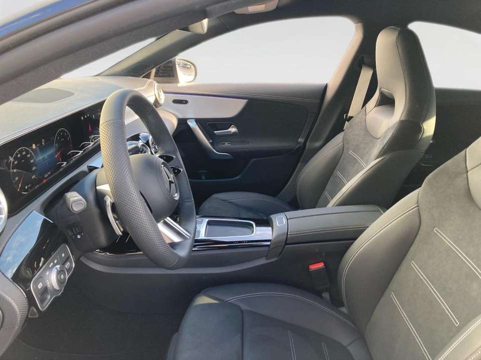 Mercedes-Benz CLA 180 - Imagem 11