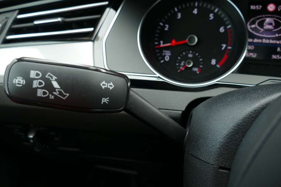Volkswagen Passat Variant - Imagem 10