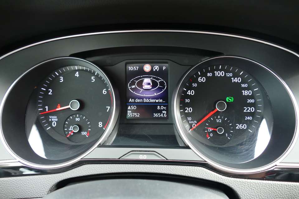 Volkswagen Passat Variant - Imagem 12