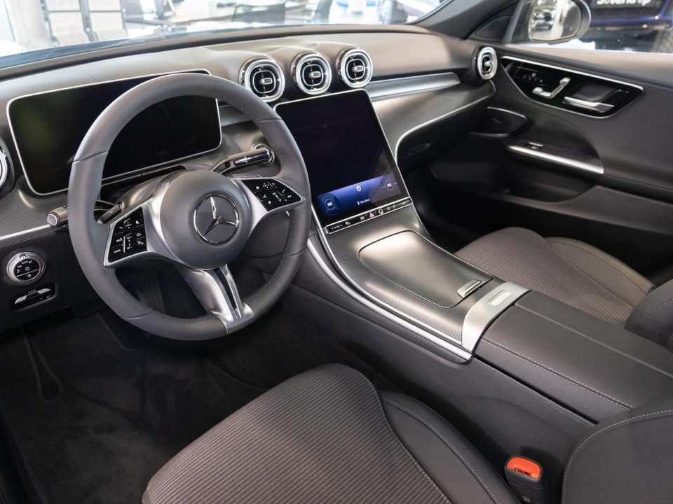 Mercedes-Benz C 180 - Imagem 6