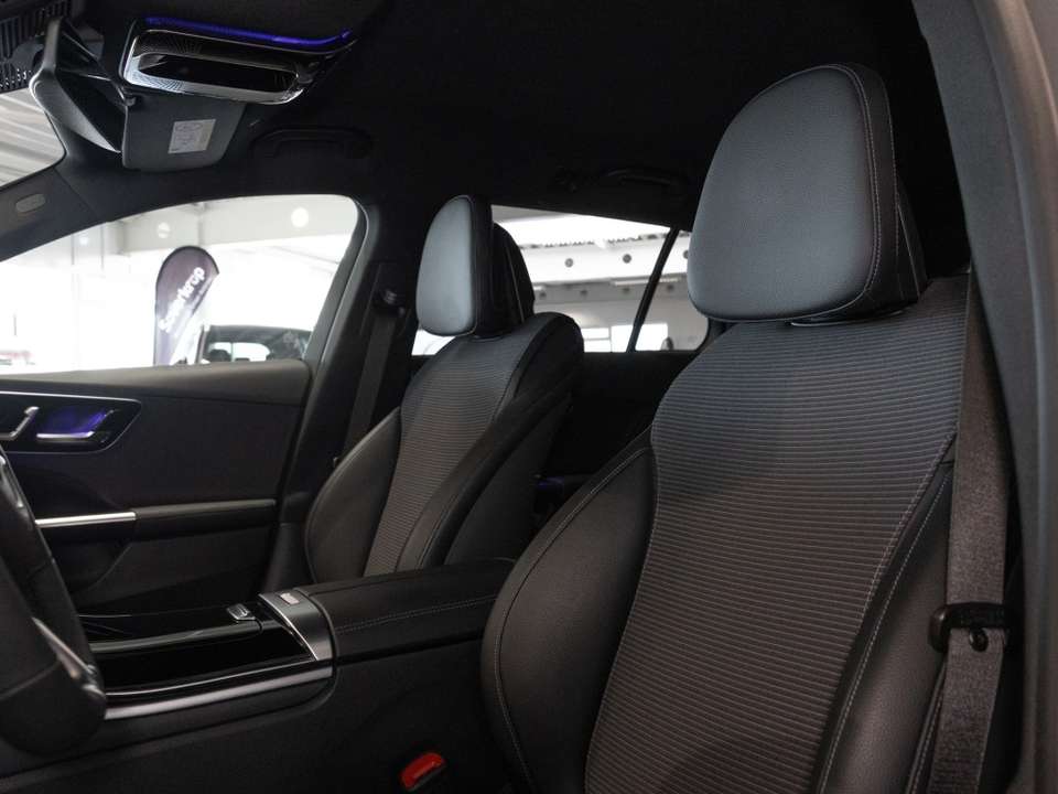Mercedes-Benz C 300 - Imagem 7