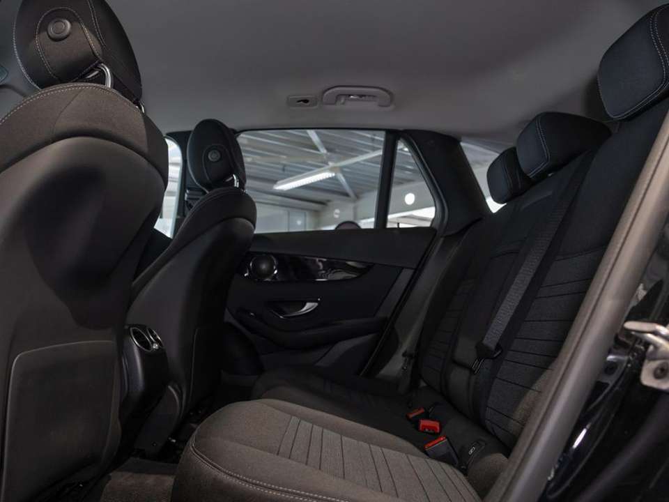 Mercedes-Benz GLC 300 - Imagem 8