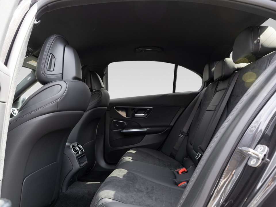 Mercedes-Benz C 180 - Imagem 9