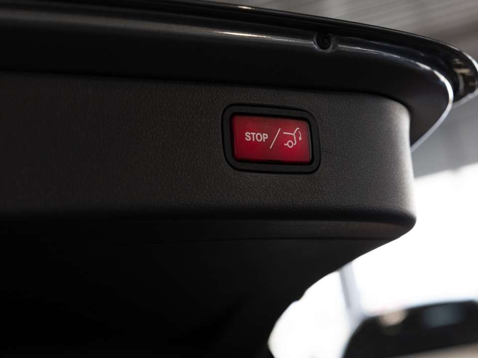 Mercedes-Benz C 300 - Imagem 10