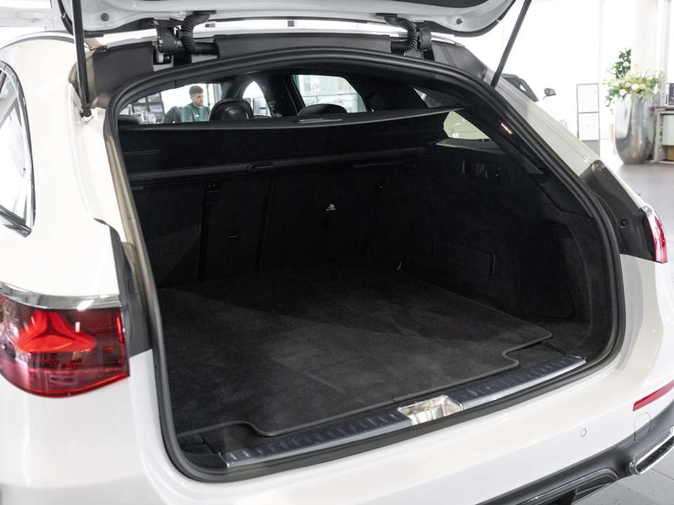 Mercedes-Benz E 220 - Imagem 9