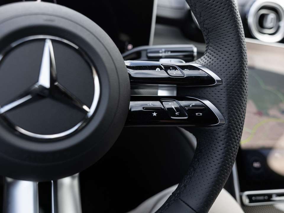 Mercedes-Benz C 180 - Imagem 12