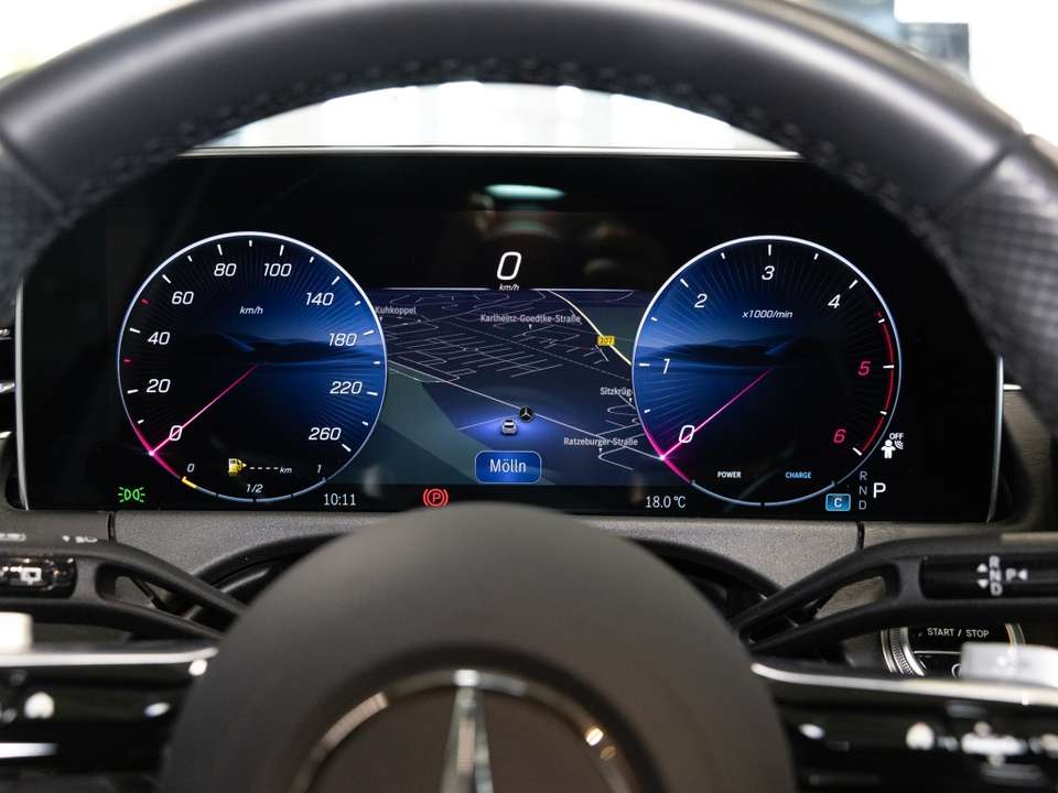 Mercedes-Benz E 220 - Imagem 12