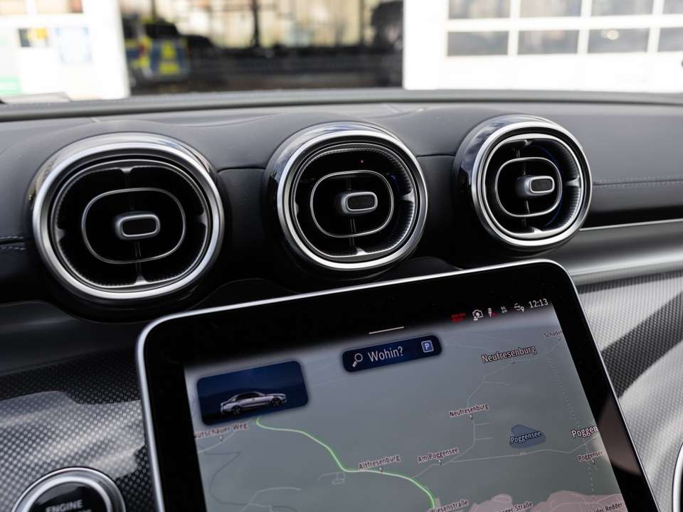Mercedes-Benz C 180 - Imagem 14
