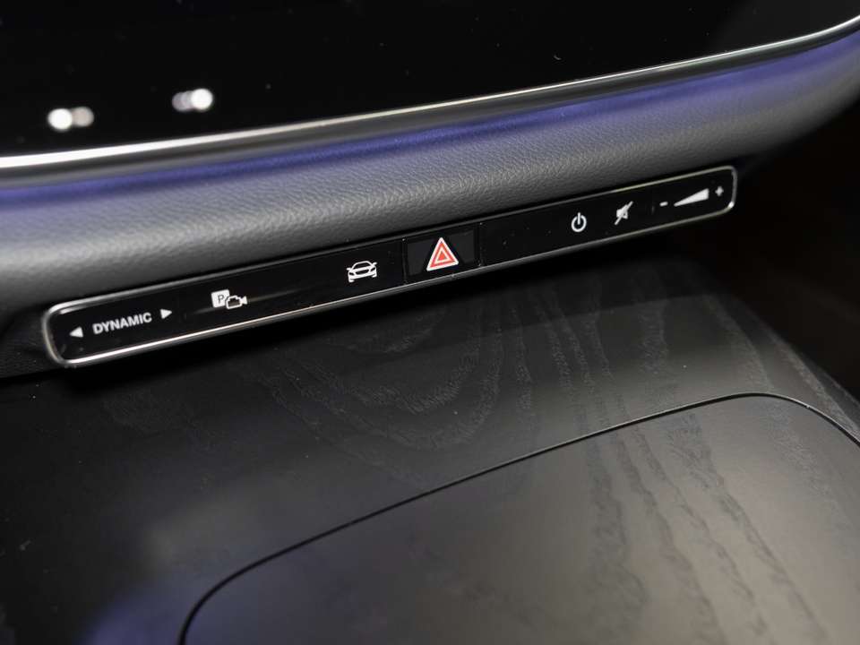 Mercedes-Benz E 220 - Imagem 13