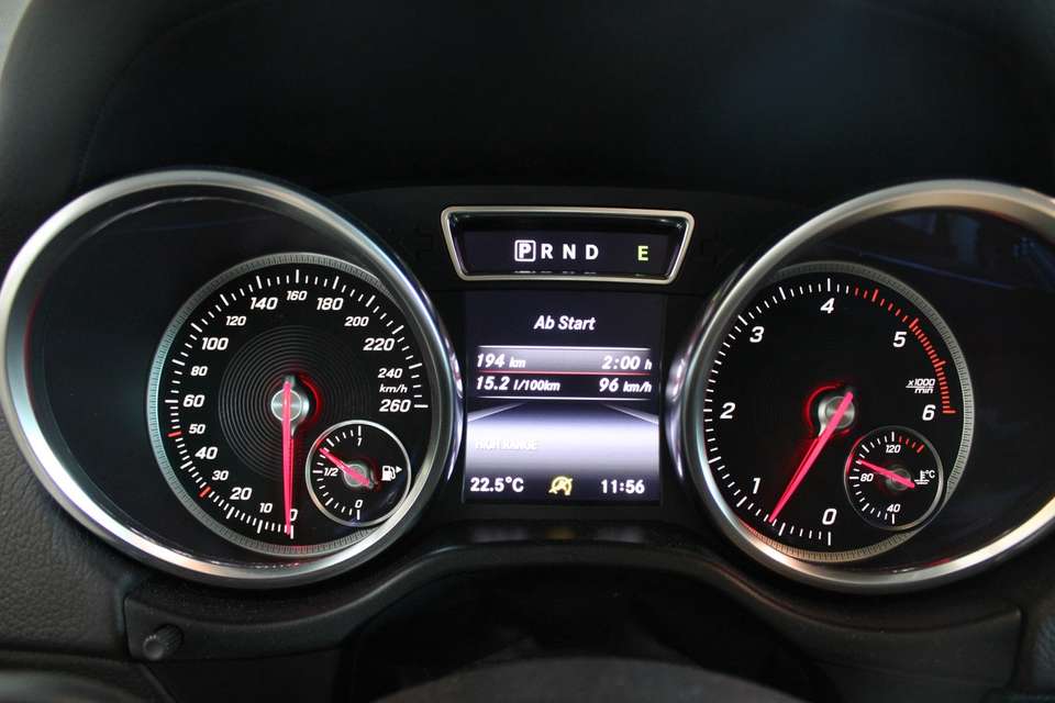 Mercedes-Benz G 350 - Imagem 20