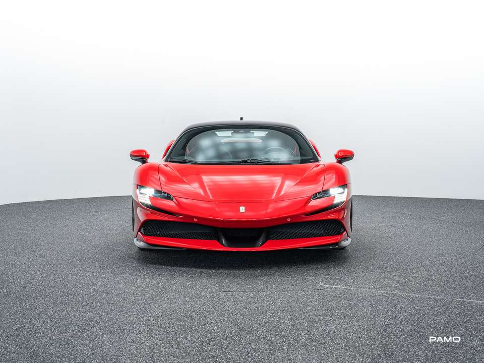 Ferrari SF90 Stradale - Imagem 2