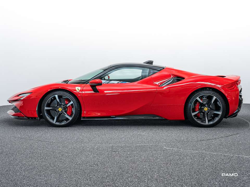 Ferrari SF90 Stradale - Imagem 4