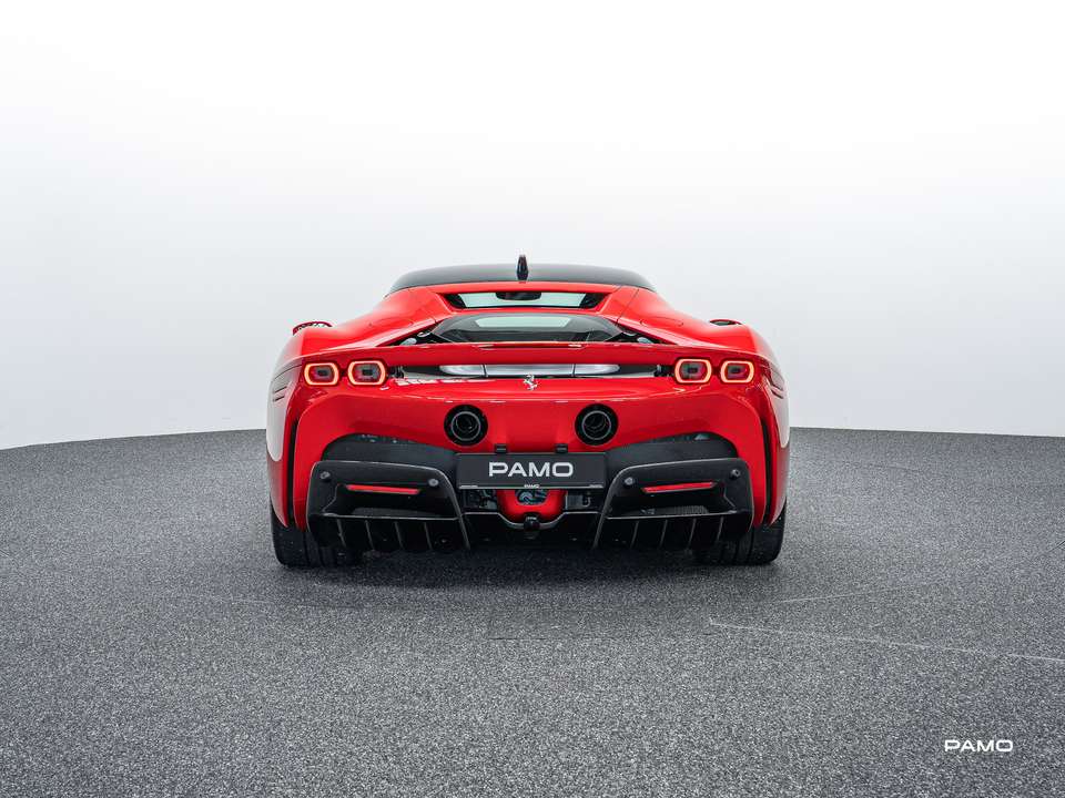 Ferrari SF90 Stradale - Imagem 6