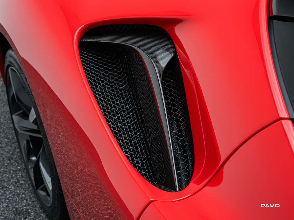 Ferrari SF90 Stradale - Imagem 14