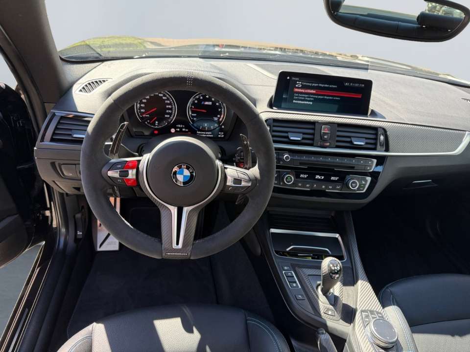 BMW M2 - Imagem 12