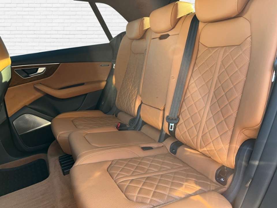 Audi Q8 - Imagem 10