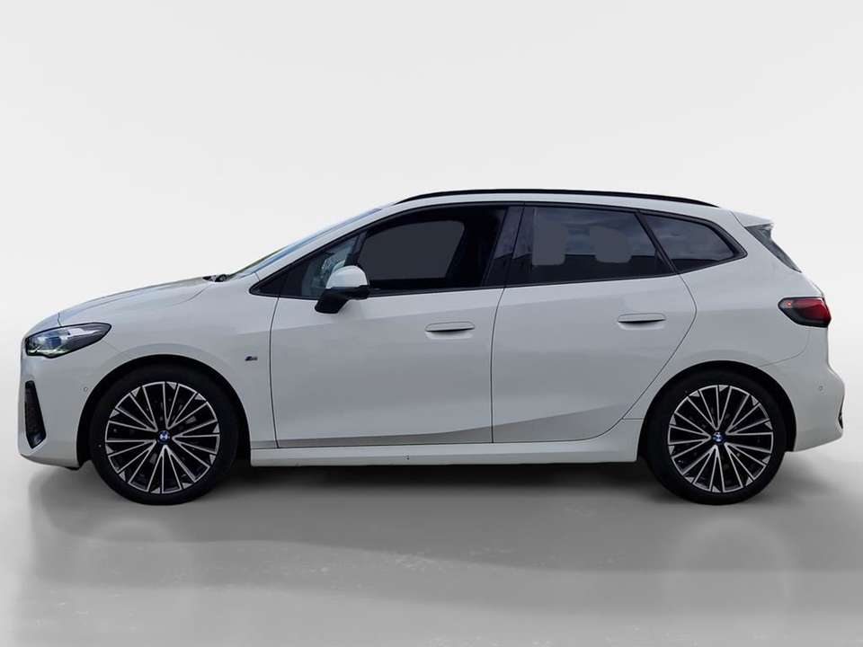 BMW 218 - Imagem 6