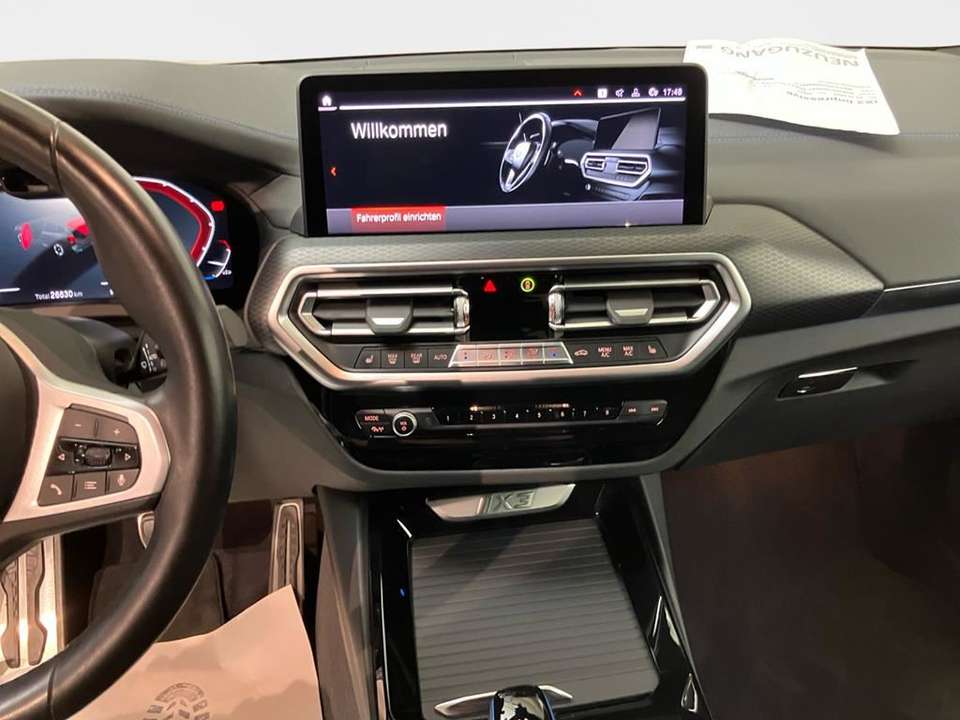 BMW iX3 - Imagem 11