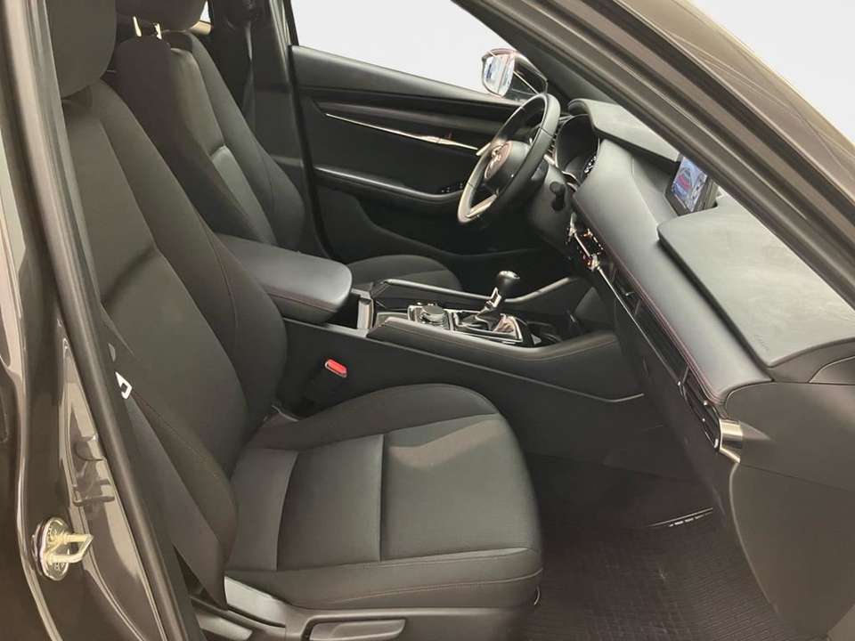 Mazda 3 - Imagem 11