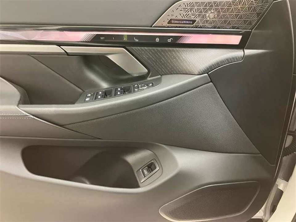BMW i5 - Imagem 14