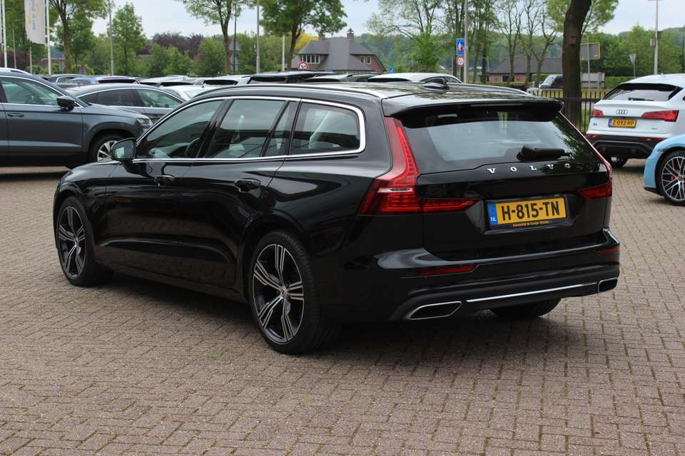 Volvo V60 - Imagem 3