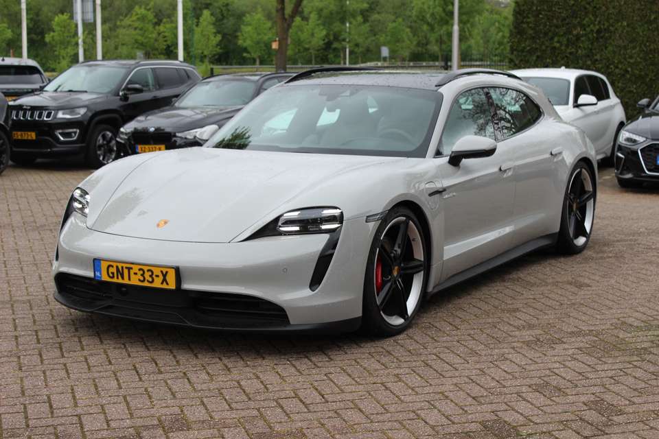 Porsche Taycan - Imagem 7