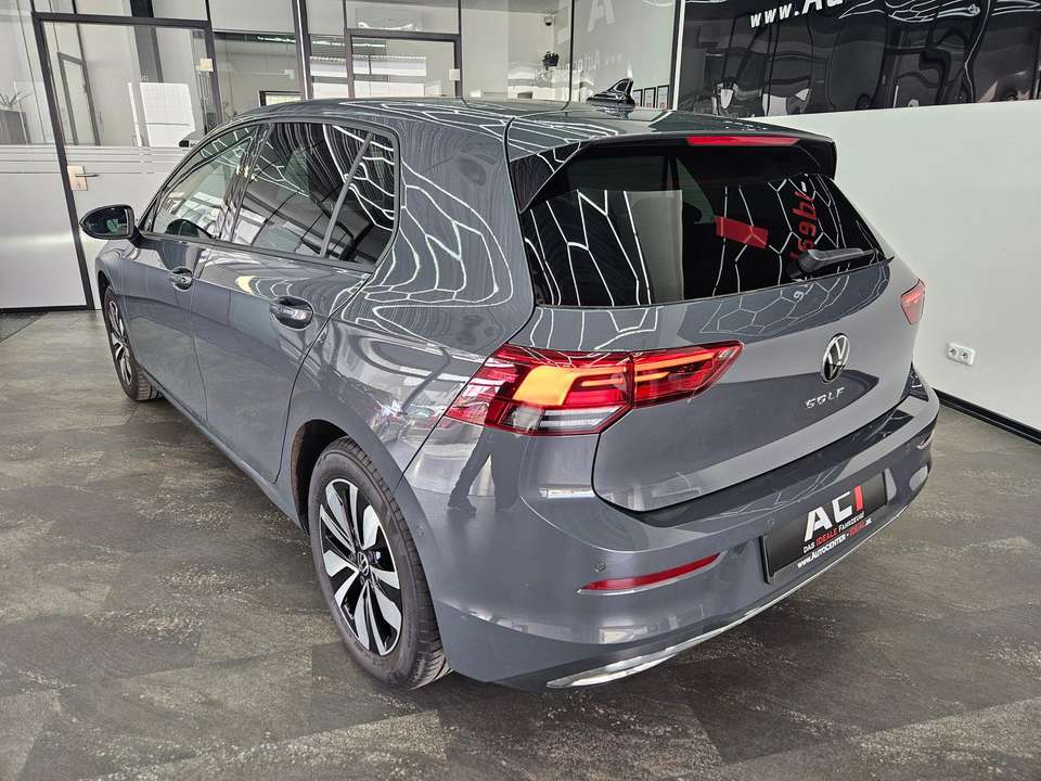Volkswagen Golf - Imagem 6