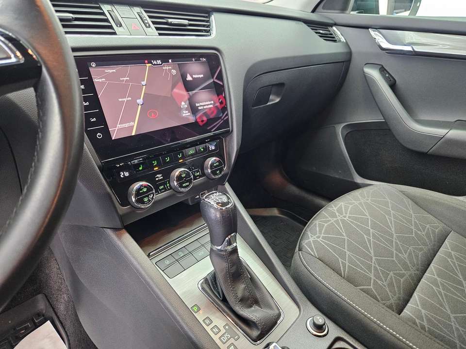 Skoda Octavia - Imagem 15