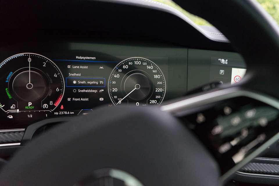 Volkswagen Touareg - Imagem 12