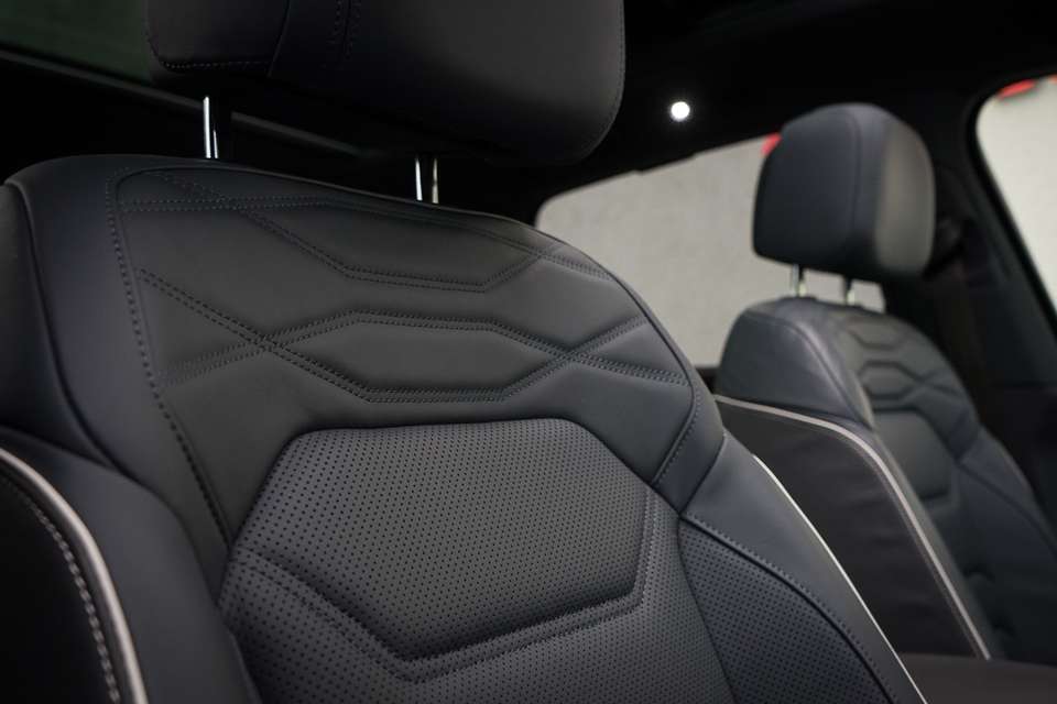 Volkswagen Touareg - Imagem 14